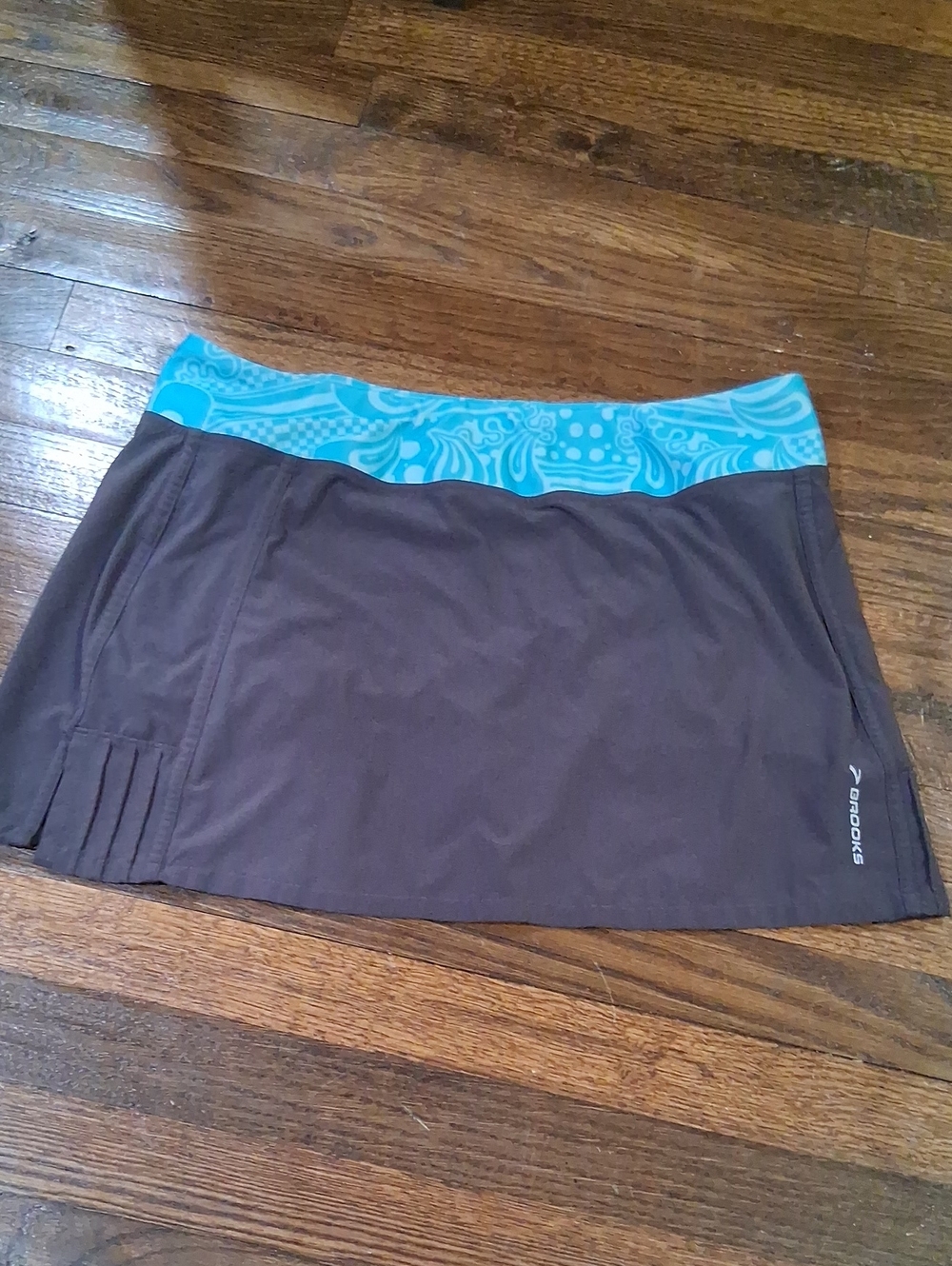 Brooks Brown Skort with Turquoise Patterned Waistband Large